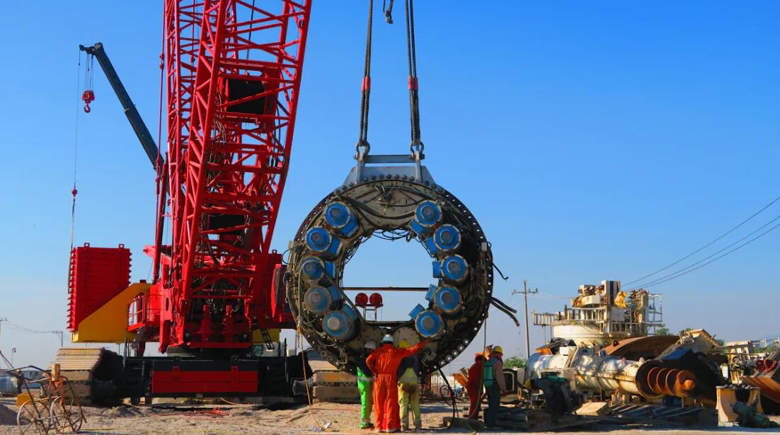 tunnel boring machine